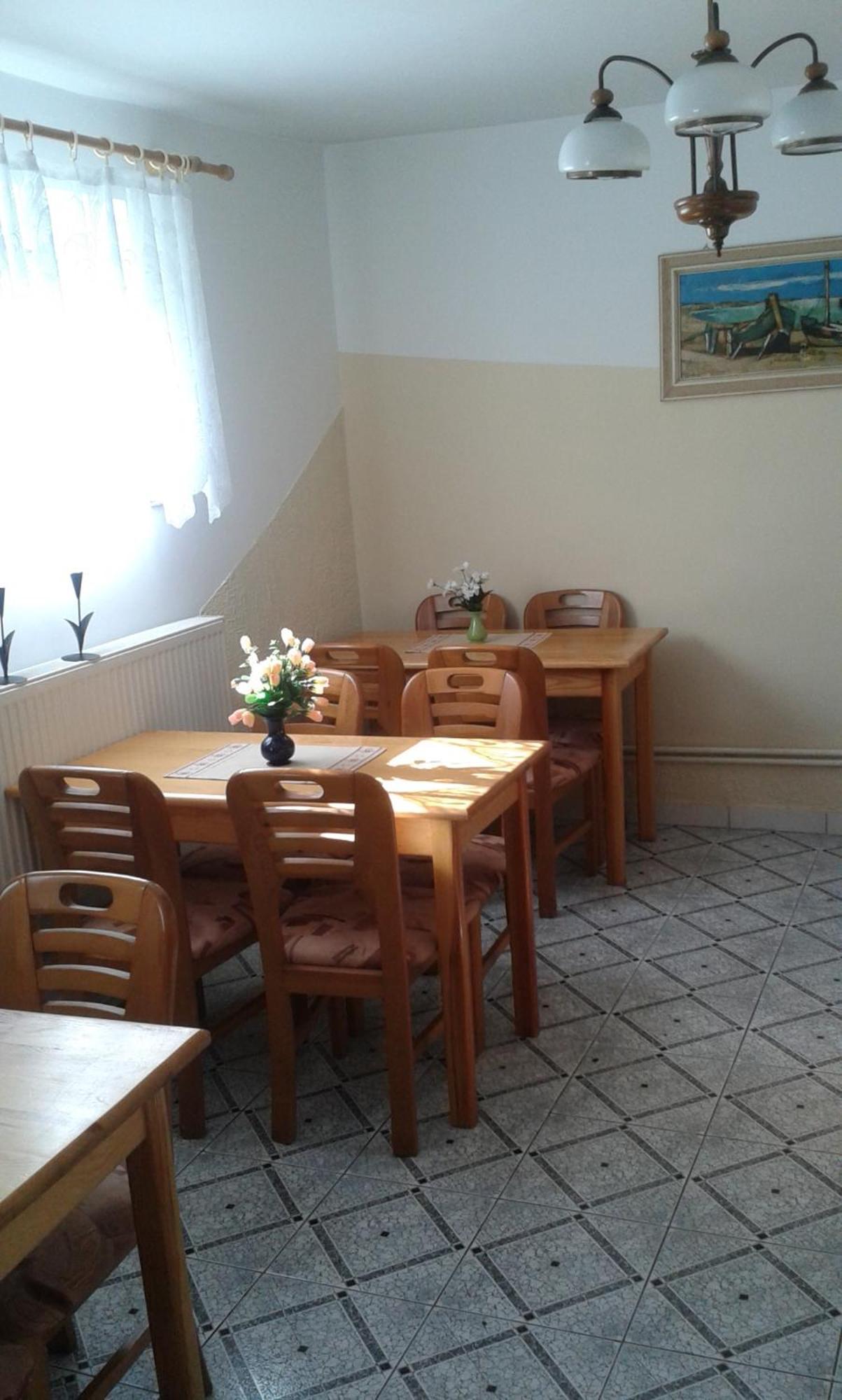 Apartamenty, Pokoje, Noclegi Pracownicze " Skarpa" Wilkasy Exterior foto