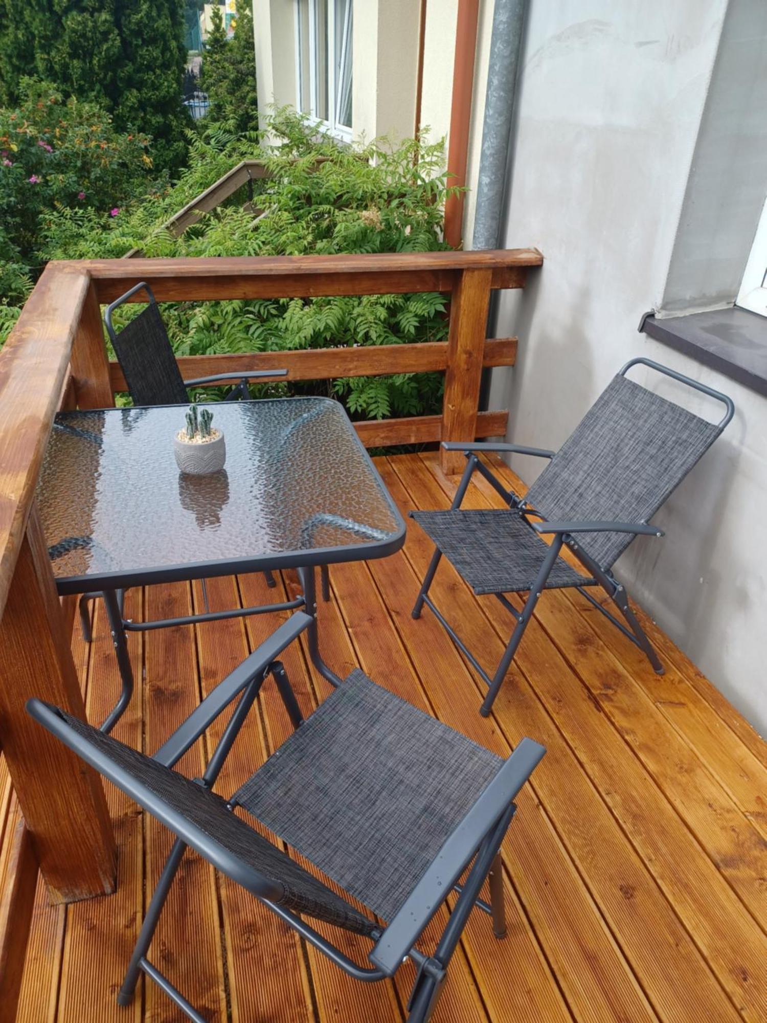 Apartamenty, Pokoje, Noclegi Pracownicze " Skarpa" Wilkasy Exterior foto