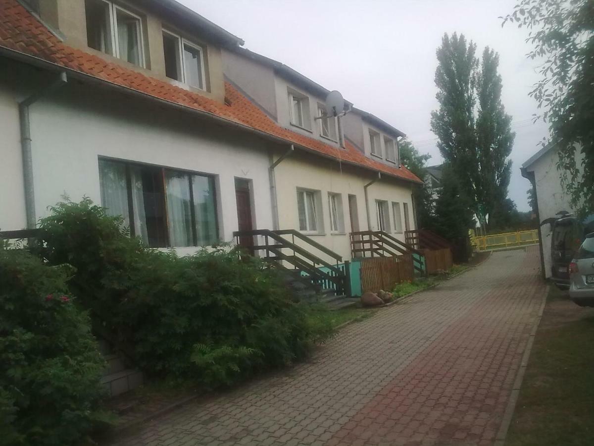 Apartamenty, Pokoje, Noclegi Pracownicze " Skarpa" Wilkasy Exterior foto