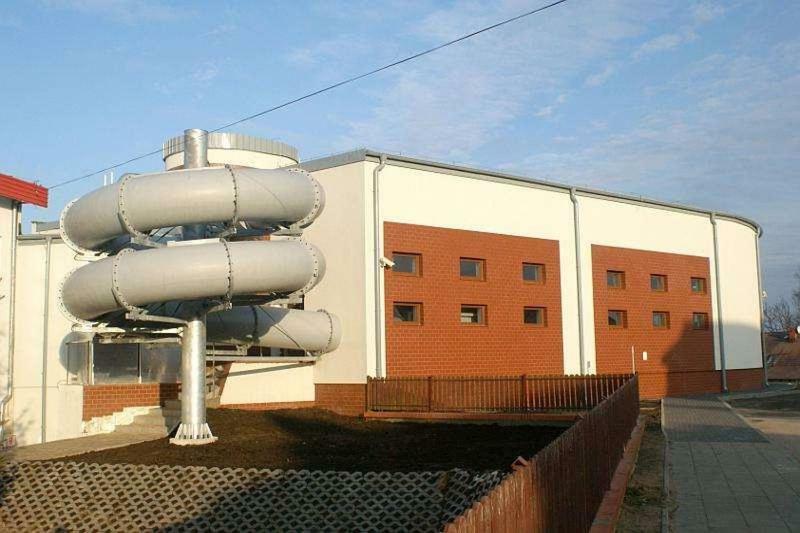 Apartamenty, Pokoje, Noclegi Pracownicze " Skarpa" Wilkasy Exterior foto